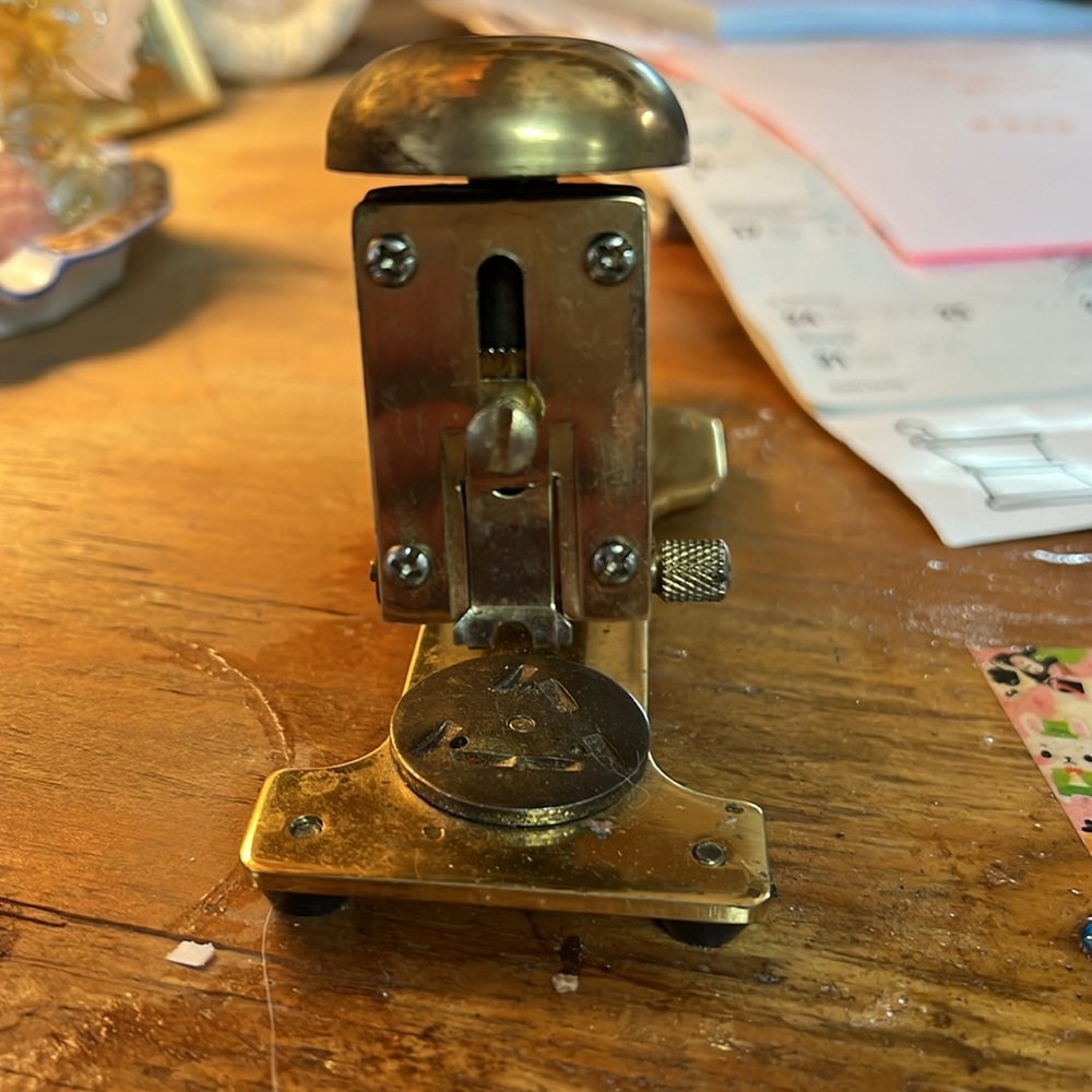 Solid brass vintage stapler - Picture 6 of 11
